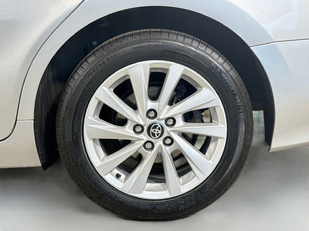 Used 2022 Toyota Camry LE AWD/4WD image 35