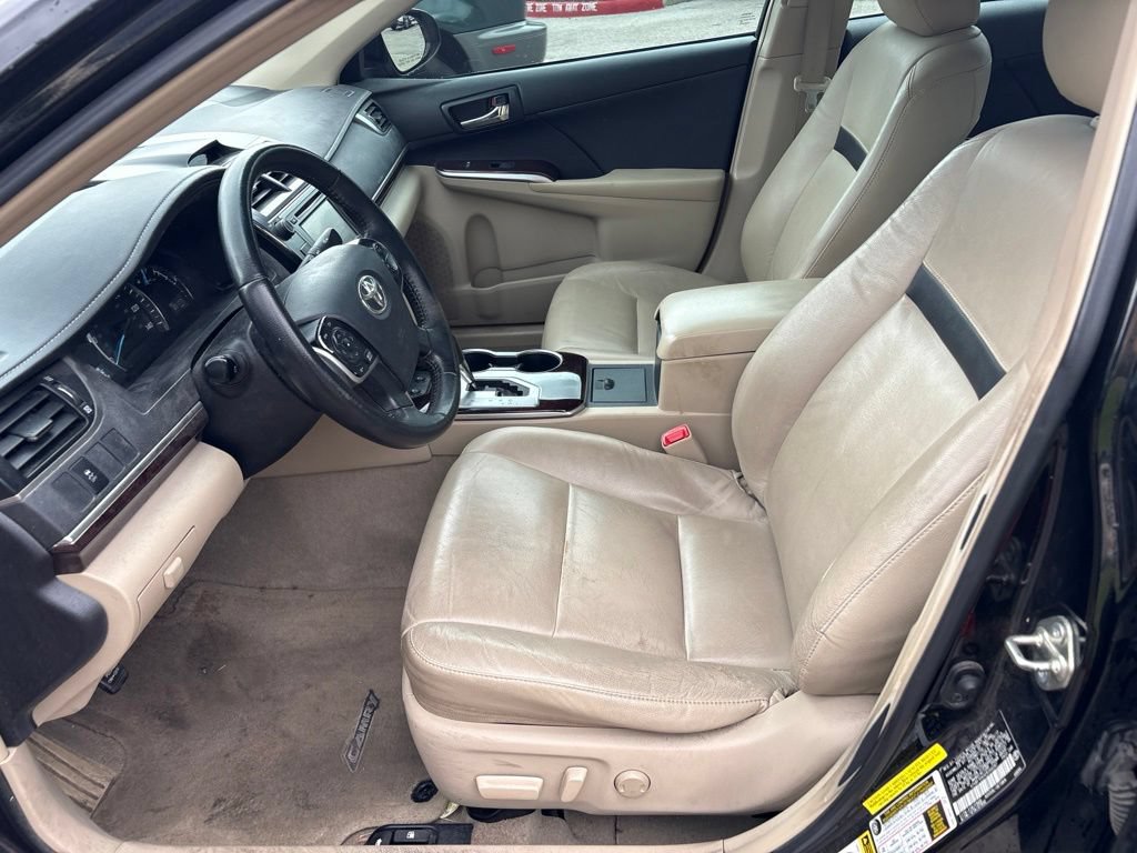 Used 2014 Toyota Camry XLE FWD image 17