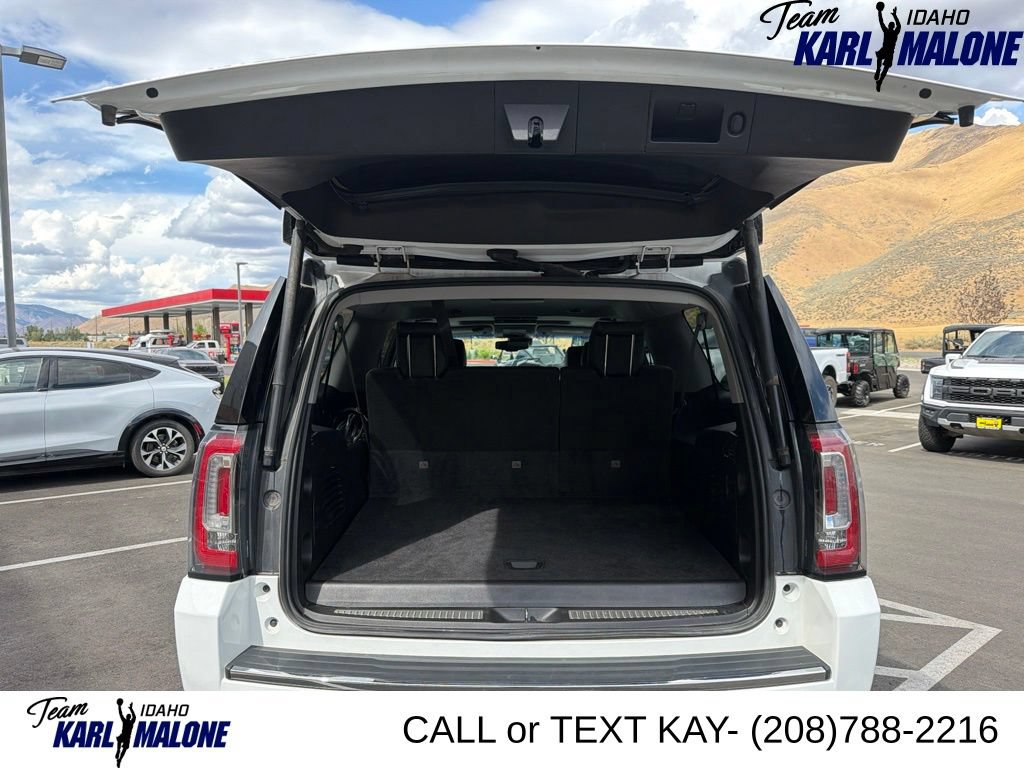 Used 2017 GMC Yukon XL Denali w/ Open Road Package AWD/4WD image 7