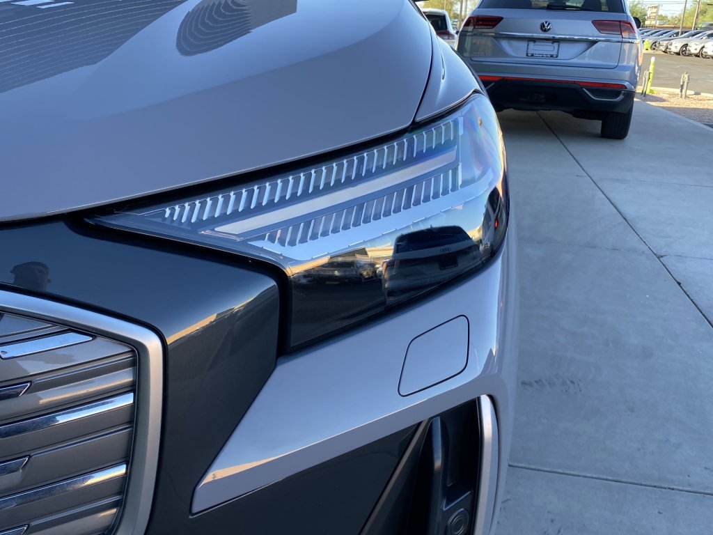 Used 2023 Audi Q4 e-tron Prestige image 8