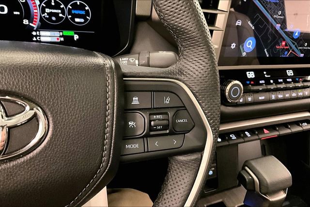 Used 2025 Toyota Tundra Limited image 26