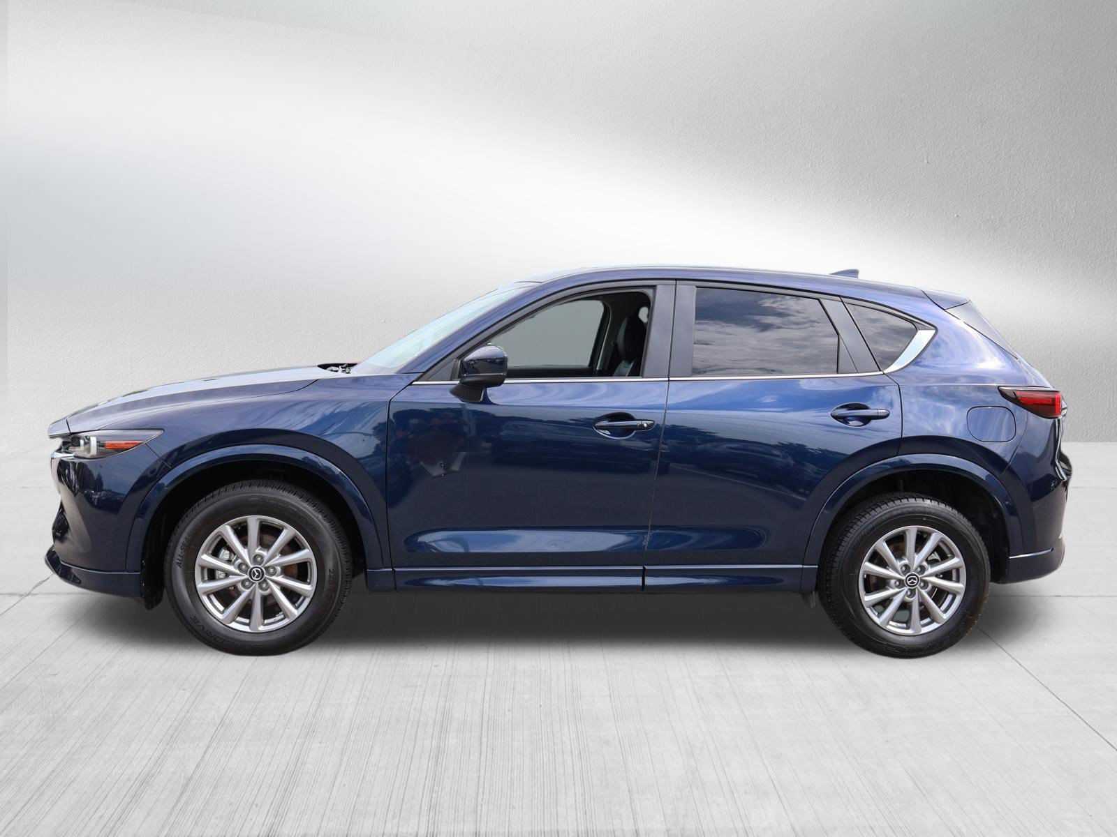 Used 2025 MAZDA CX-5 AWD 2.5 S w/ Preferred Package image 4