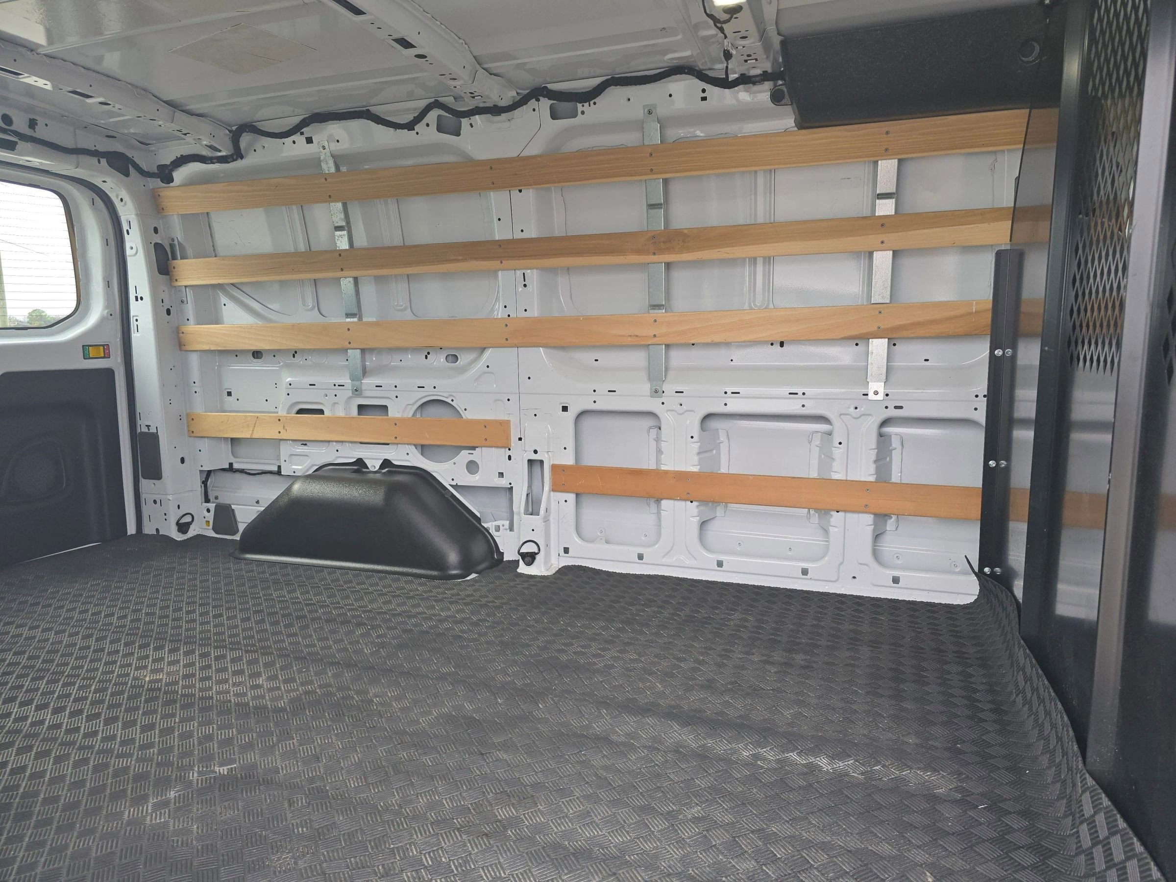 Used 2024 Ford Transit 250 Low Roof w/ Exterior Upgrade Package image 11