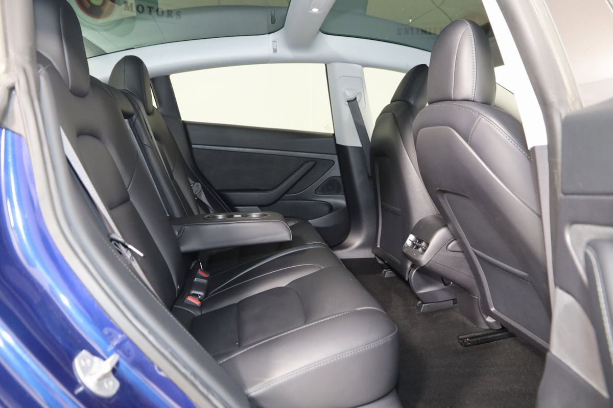 Used 2020 Tesla Model 3 Standard Range image 15