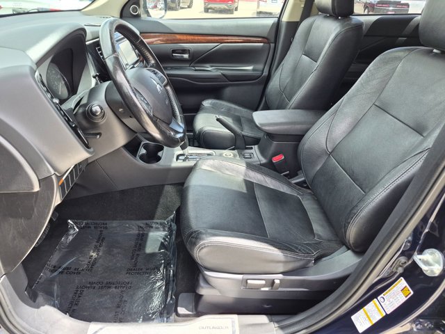 Used 2015 Mitsubishi Outlander SE AWD/4WD image 17