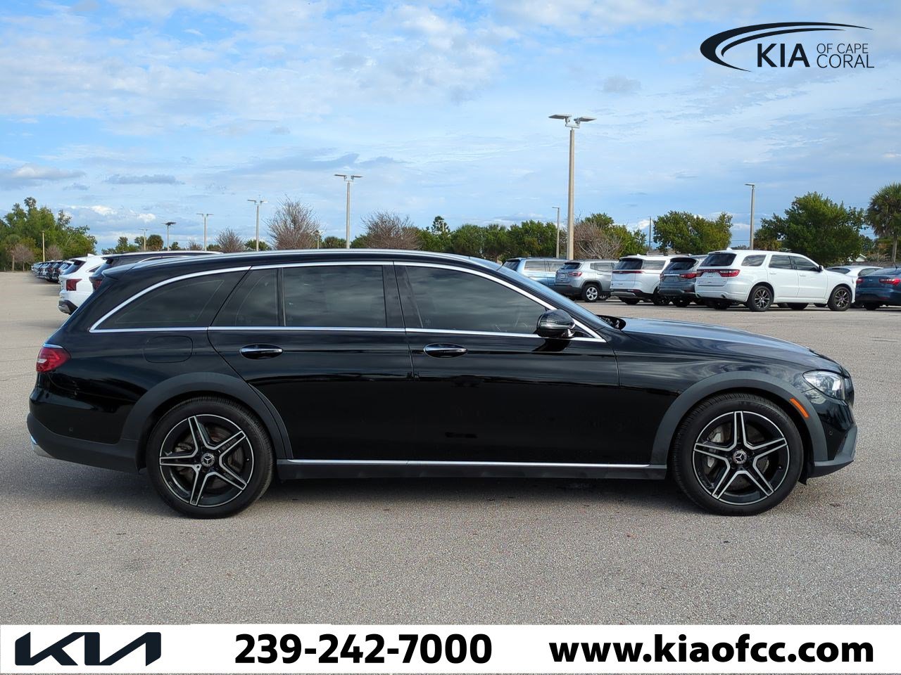 Used 2023 Mercedes-Benz E 450 4MATIC All-Terrain Wagon w/ Premium Package image 4