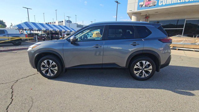 Used 2023 Nissan Rogue SV w/ SV Premium B Package FWD image 5