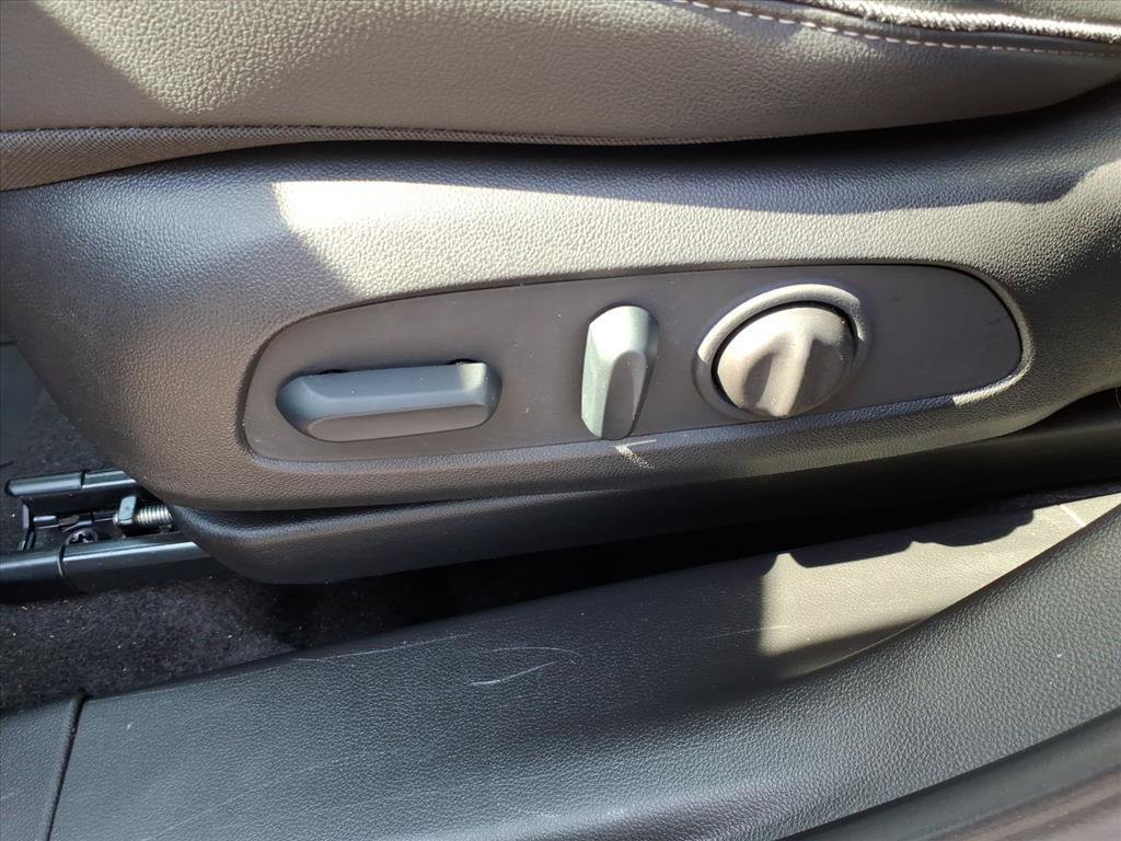 Used 2023 Buick Encore GX Select FWD image 24
