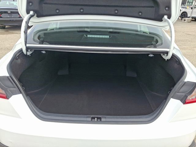 Used 2025 Toyota Camry SE FWD image 28