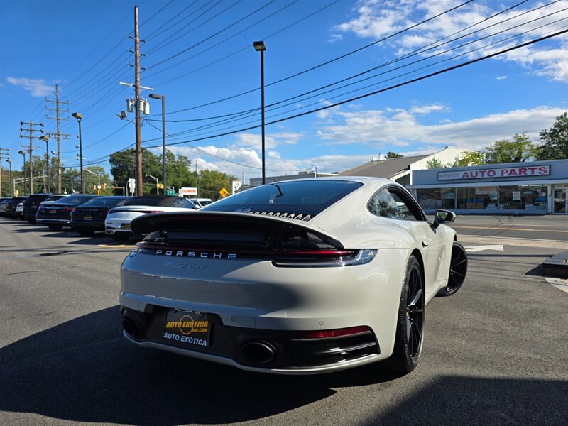 Used 2024 Porsche 911 Carrera 4 AWD/4WD image 2