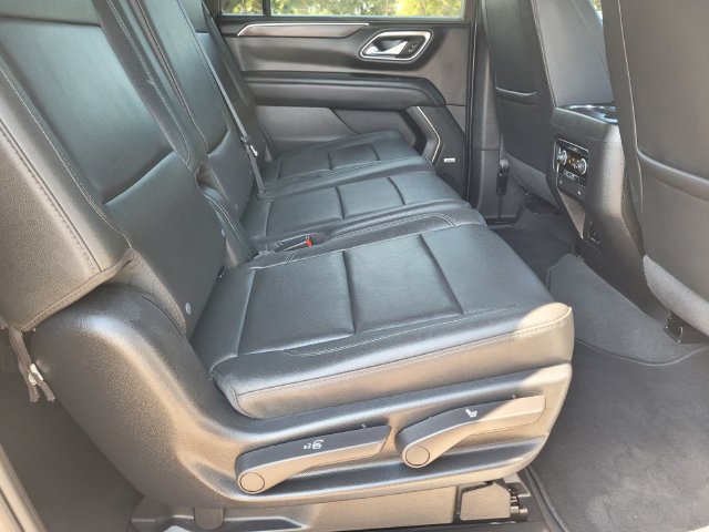 Used 2022 Chevrolet Suburban Z71 AWD/4WD image 13