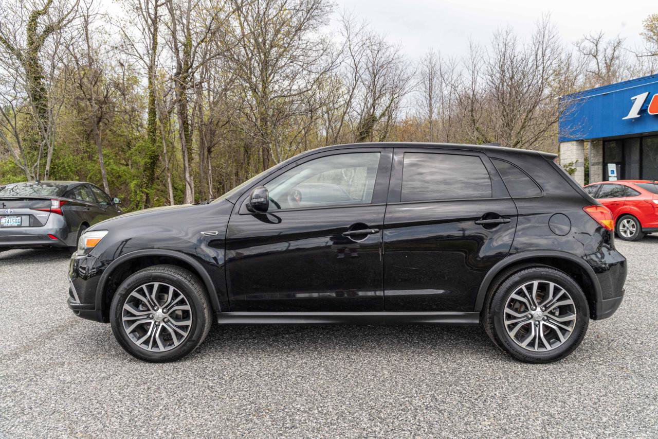 Used 2019 Mitsubishi Outlander Sport ES FWD image 3
