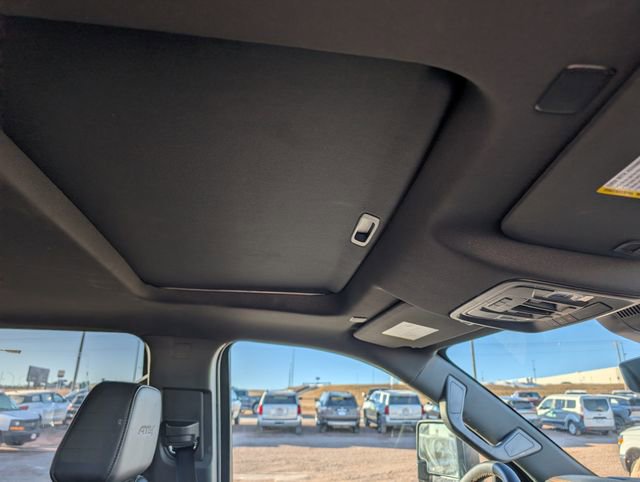 Used 2025 GMC Sierra 3500 AT4 w/ AT4 Premium Plus Package image 35