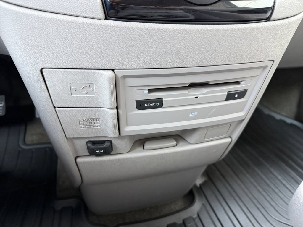 Used 2016 Honda Odyssey SE image 27