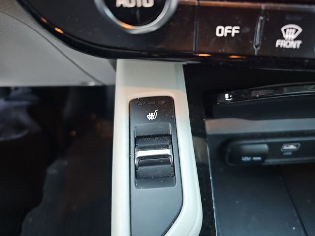 Used 2023 Kia Telluride S image 15