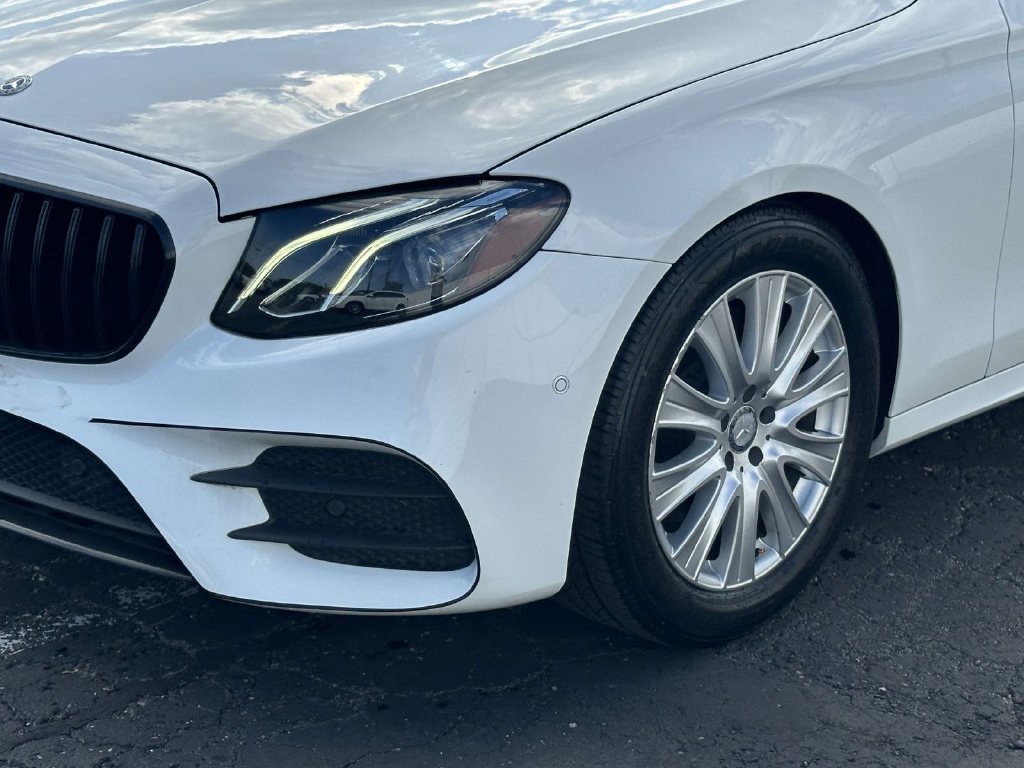 Used 2018 Mercedes-Benz E 300 image 7