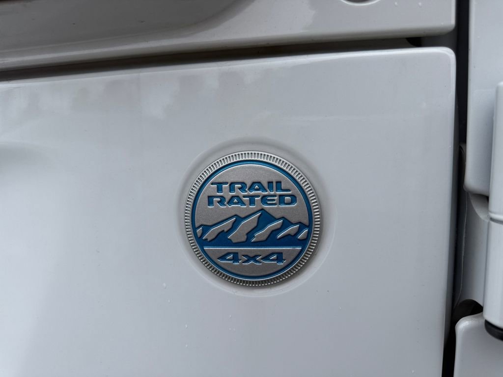 Certified 2022 Jeep Wrangler Unlimited Sahara w/ Cold Weather Group image 26