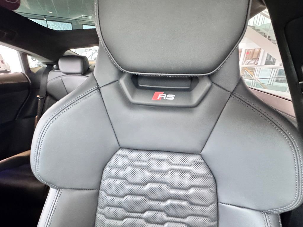 Used 2023 Audi RS e-tron GT w/ Carbon Performance Package image 44