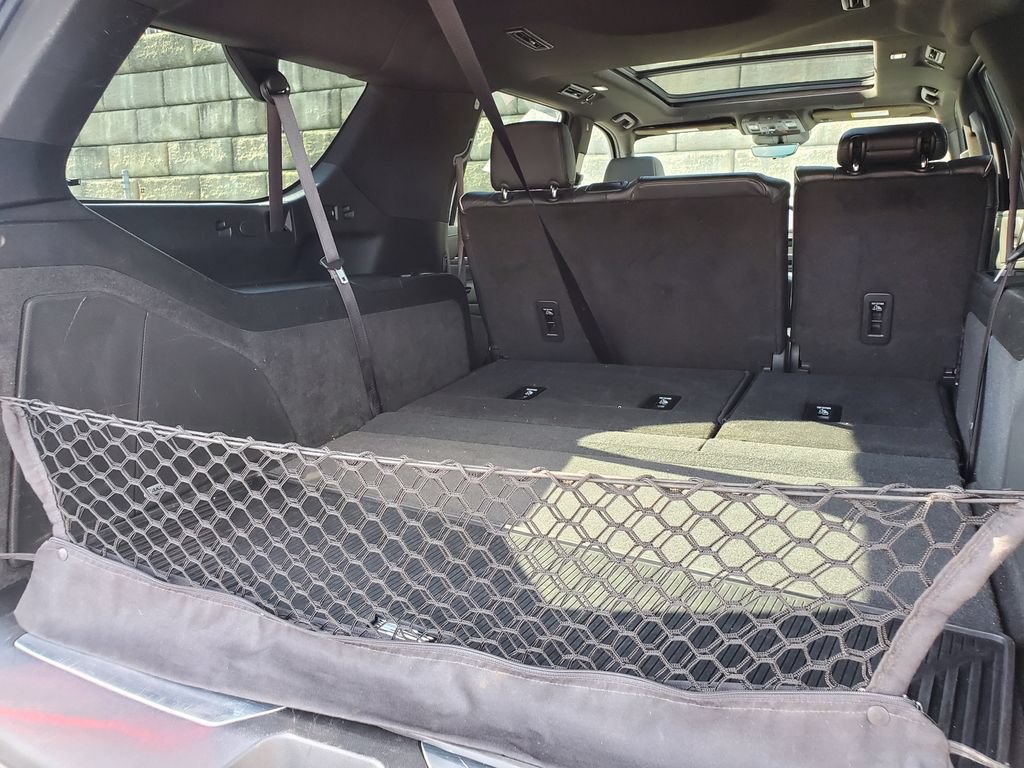 Used 2021 Cadillac Escalade ESV Sport w/ Driver Assist Tech Package AWD/4WD image 43