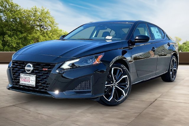 New 2026 Nissan Altima 2.5 SR FWD image 2