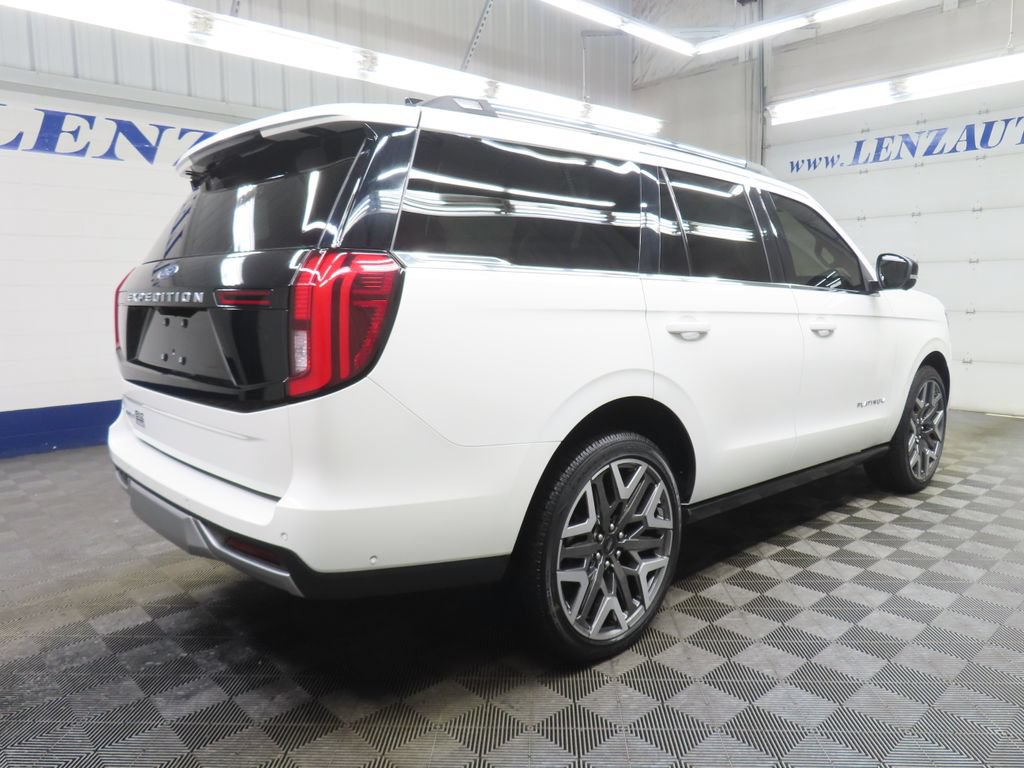 Used 2025 Ford Expedition Platinum w/ Platinum Ultimate Package AWD/4WD image 4