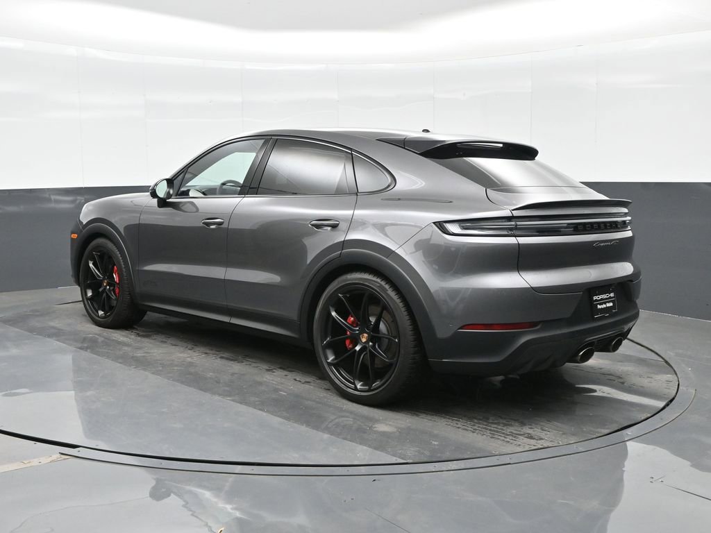 Certified 2025 Porsche Cayenne GTS image 3