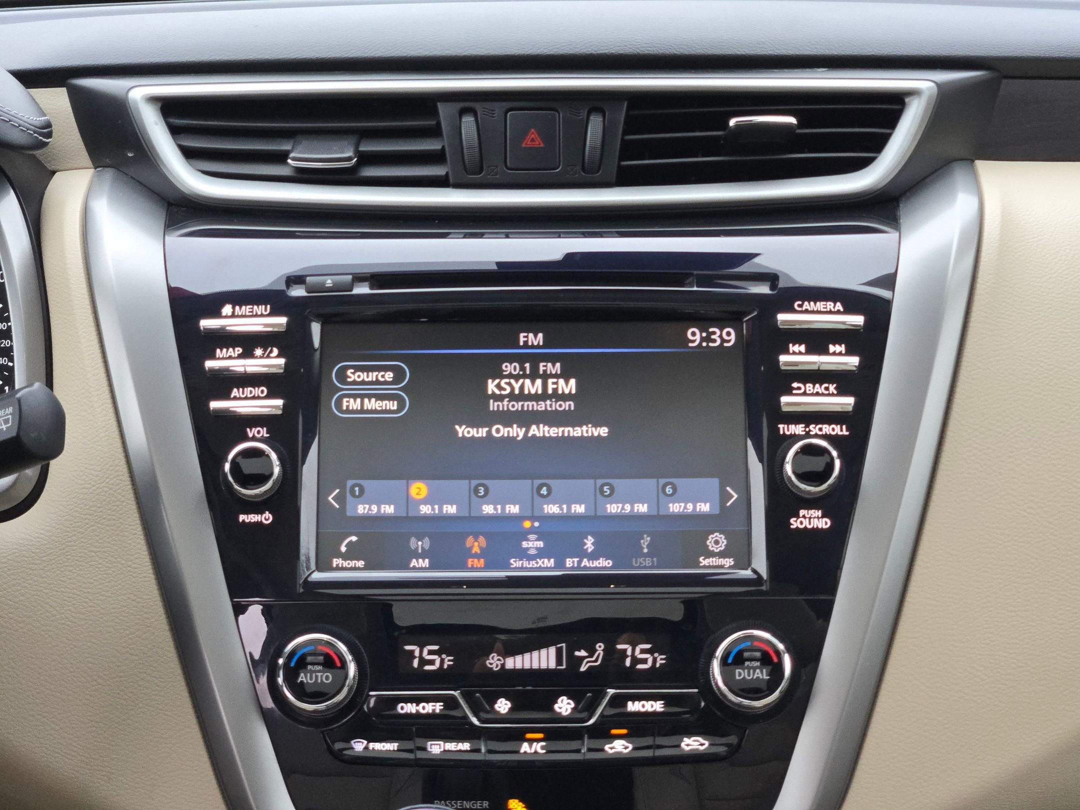 Certified 2024 Nissan Murano Platinum w/ Cargo Package image 17