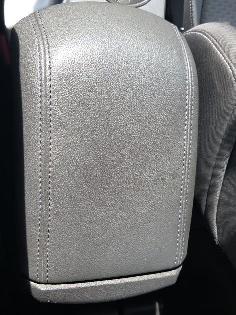 Used 2017 Ford C-MAX SE image 38