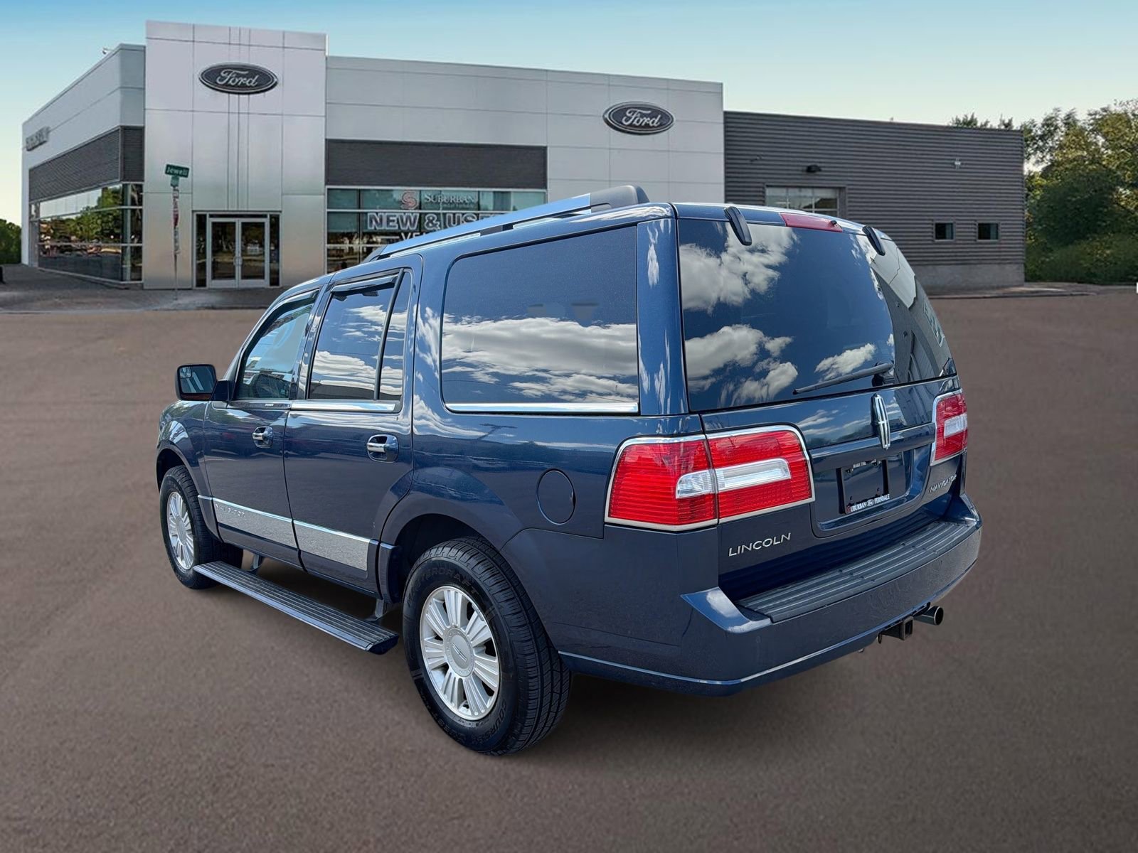 Used 2013 Lincoln Navigator 4WD w/ HD Trailer Tow Pkg image 8