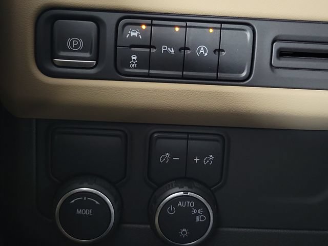 Used 2023 Chevrolet Tahoe Premier RWD image 35