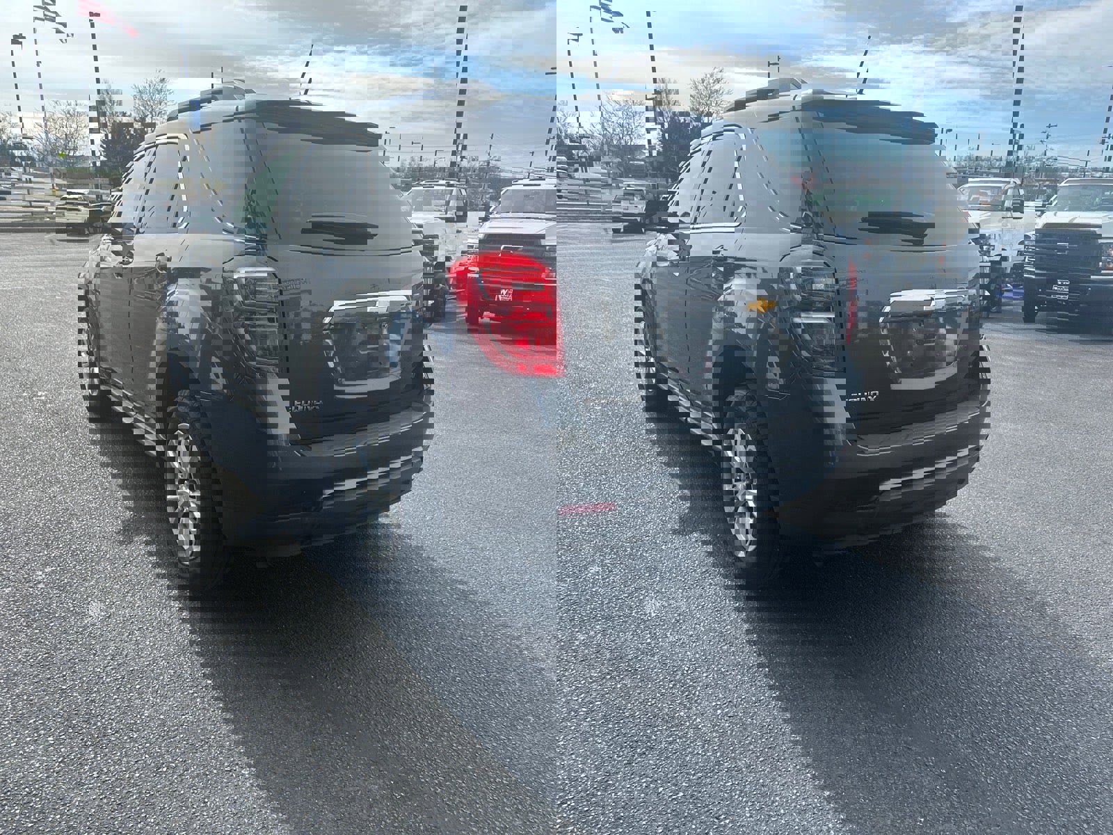 Used 2017 Chevrolet Equinox LT image 8