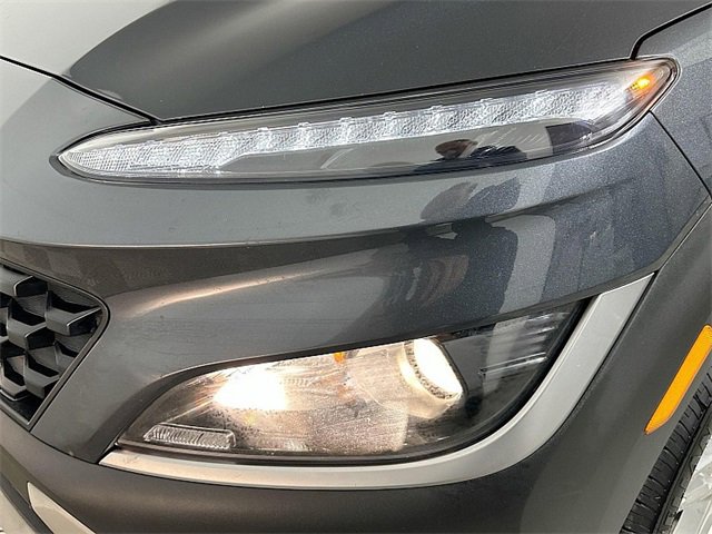 Used 2022 Hyundai Kona SE image 30
