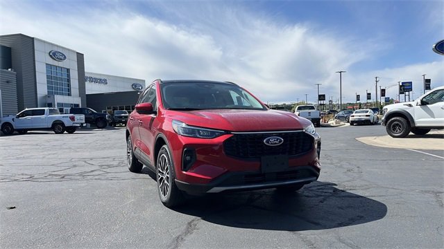 Used 2024 Ford Escape SE w/ PHEV Premium Package image 1