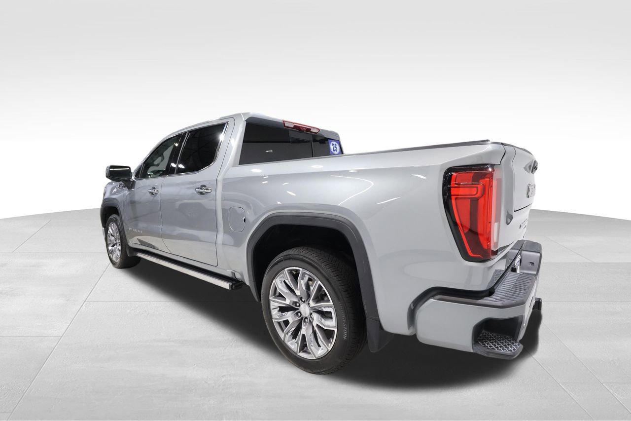 Used 2025 GMC Sierra 1500 Denali AWD/4WD image 2