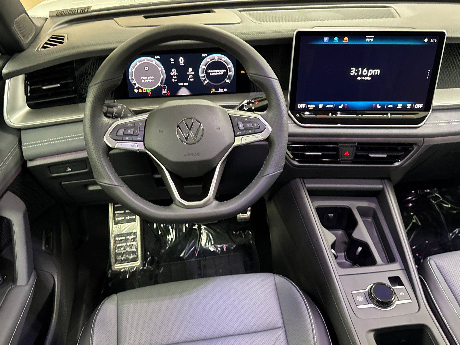 New 2026 Volkswagen Tiguan SE R-Line AWD/4WD image 13