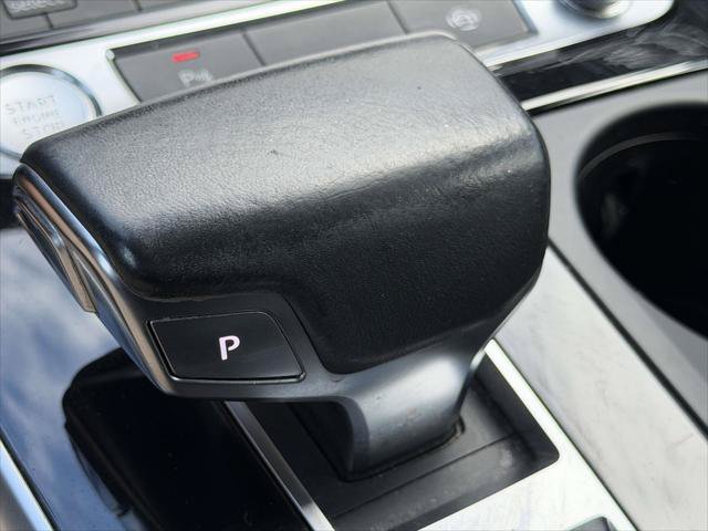 Used 2019 Audi Q8 Premium Plus w/ Premium Plus AWD/4WD image 34