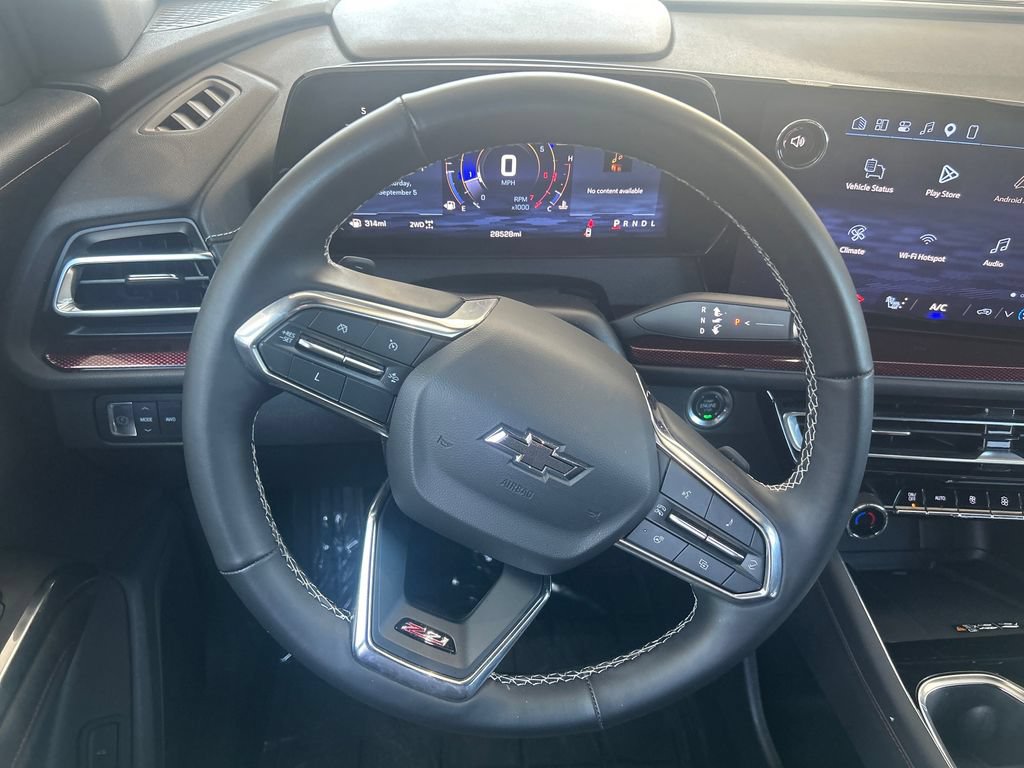 Used 2024 Chevrolet Traverse Z71 AWD/4WD image 17