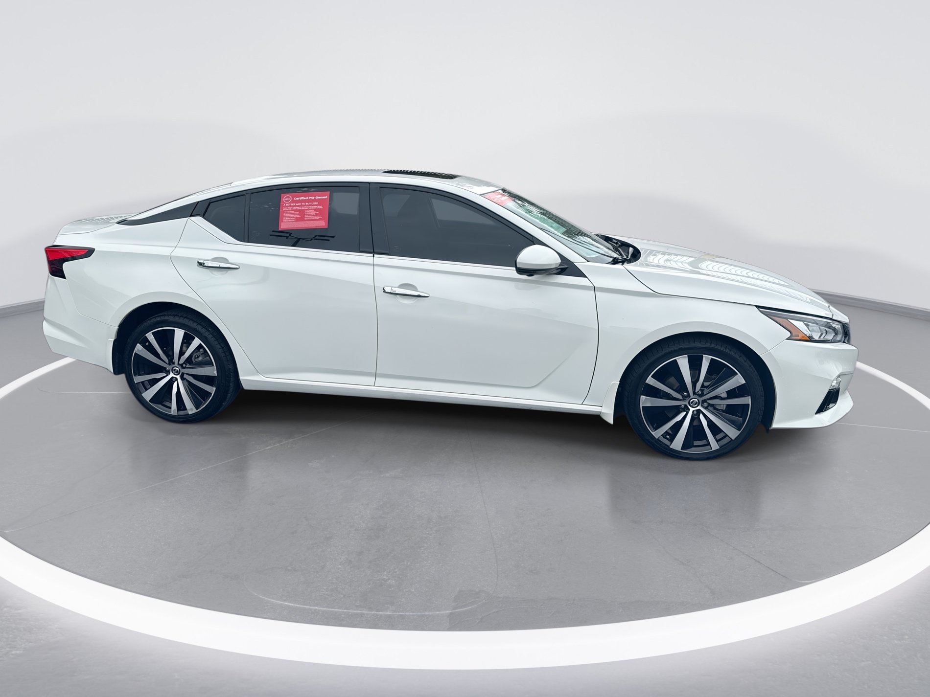 Certified 2021 Nissan Altima 2.5 Platinum AWD/4WD image 3