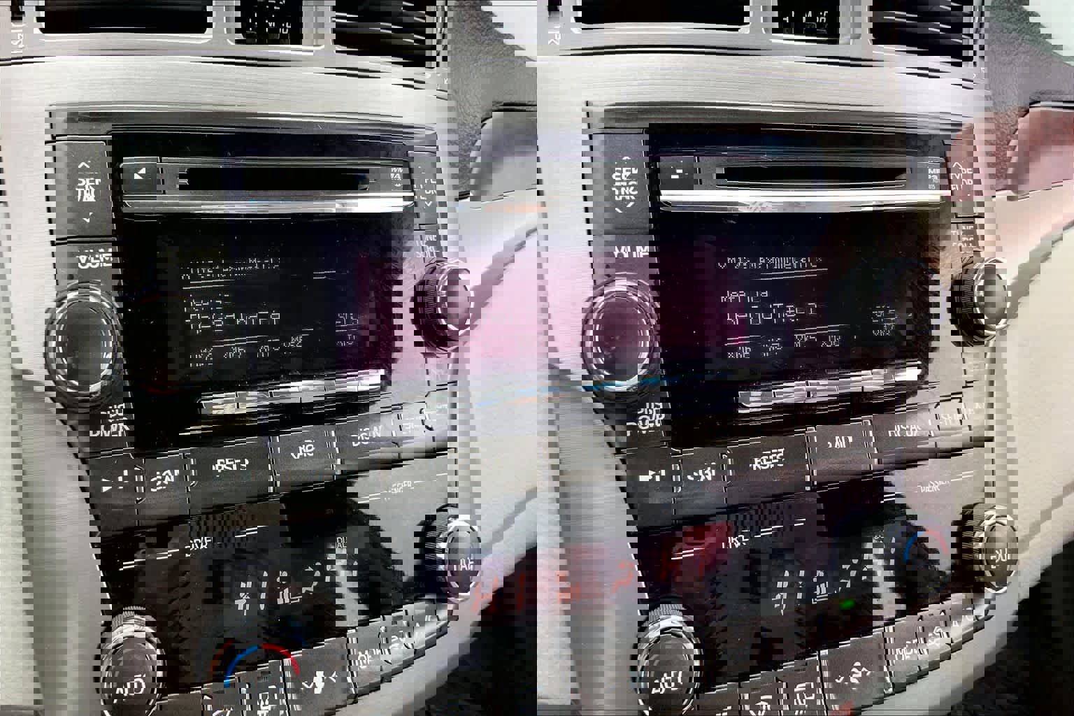 Used 2012 Toyota Avalon image 30