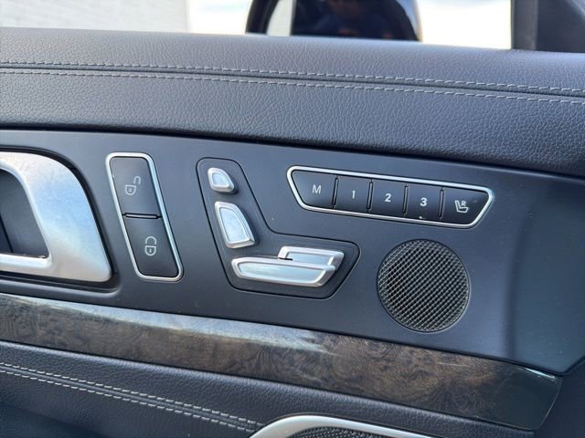 Used 2017 Mercedes-Benz SL 550 image 26