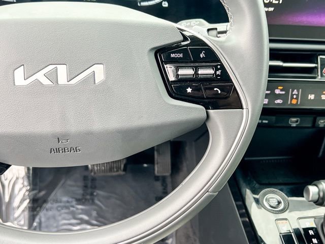 Certified 2024 Kia Niro EX image 24