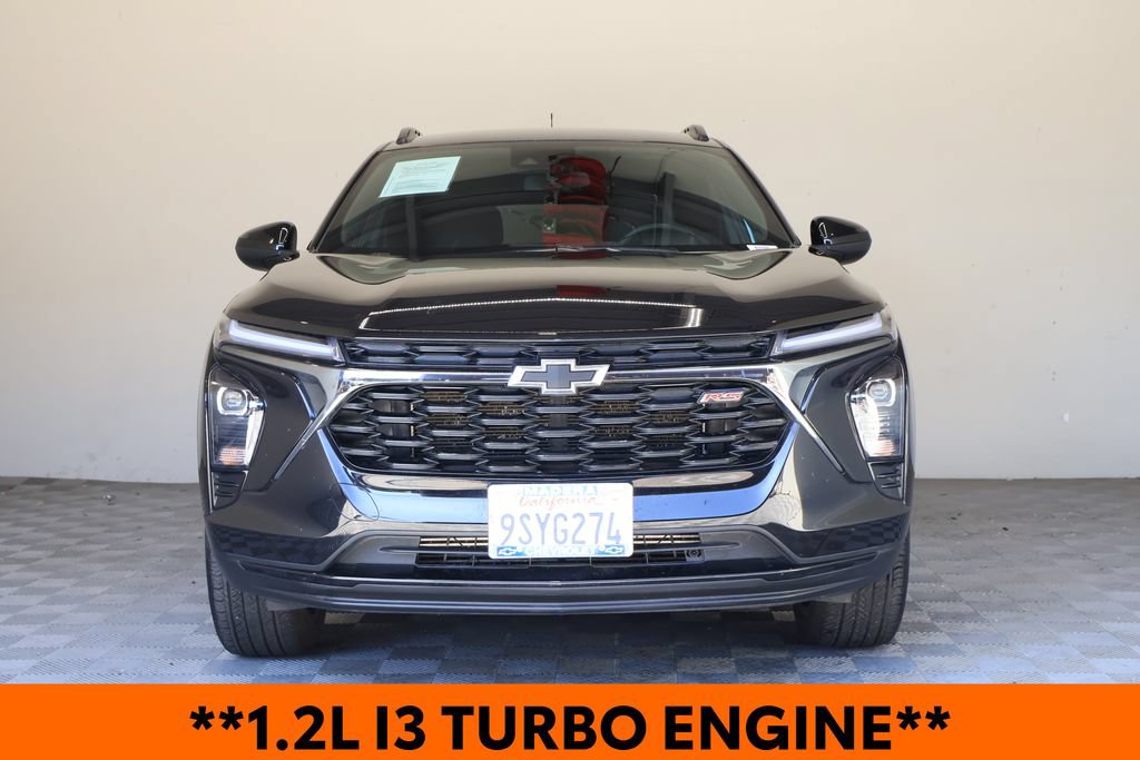 Used 2025 Chevrolet Trax RS w/ Driver Confidence Package FWD image 4