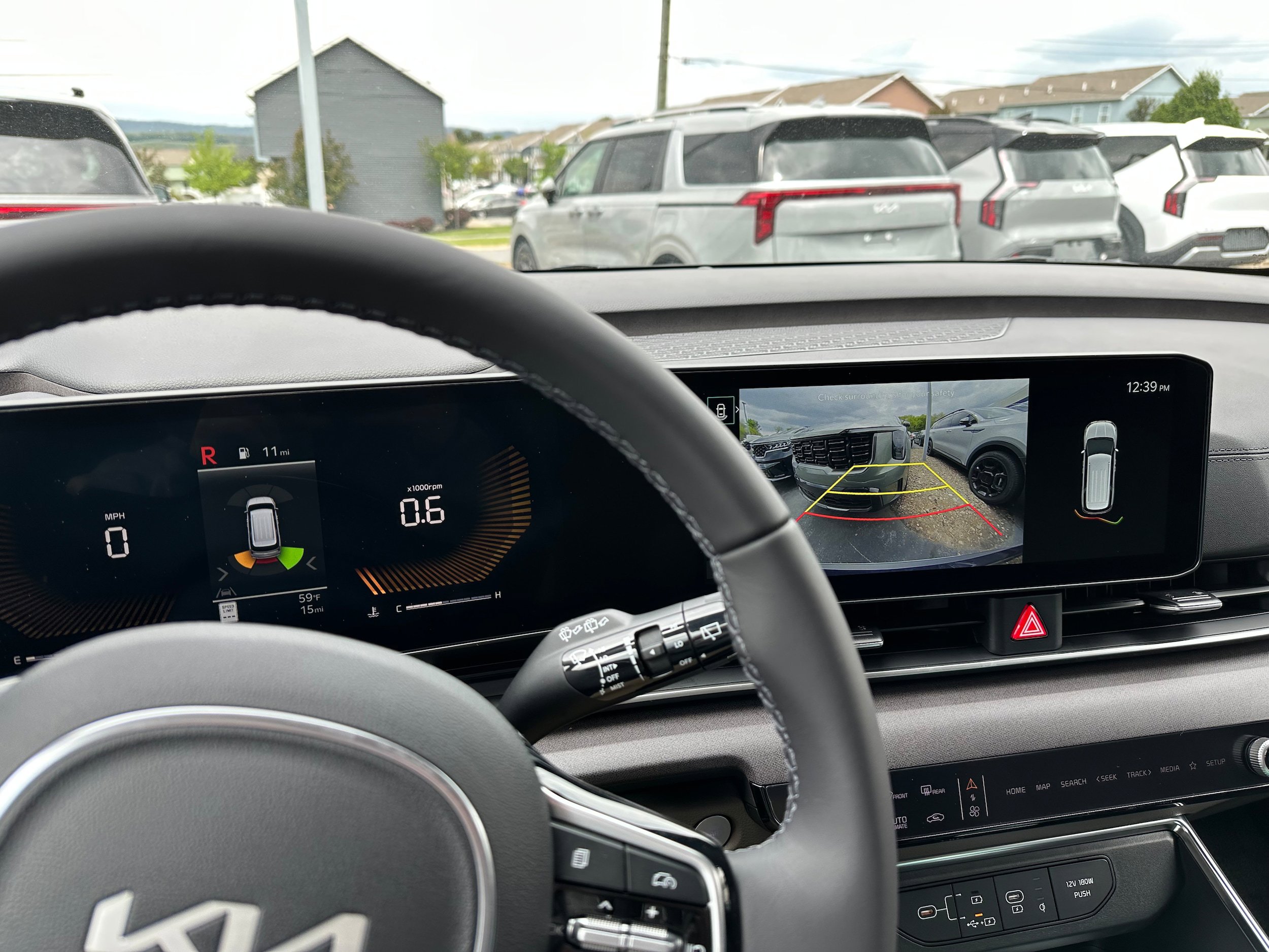 New 2026 Kia Carnival EX FWD image 39