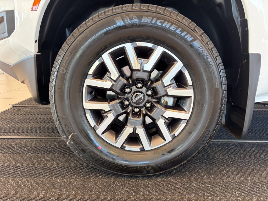 New 2026 Nissan Frontier SV w/ Tow Package AWD/4WD image 12
