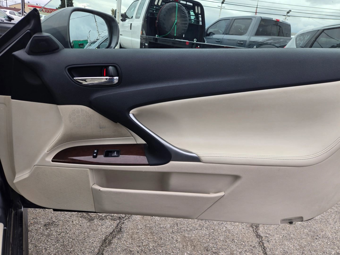 Used 2012 Lexus IS 250C image 14