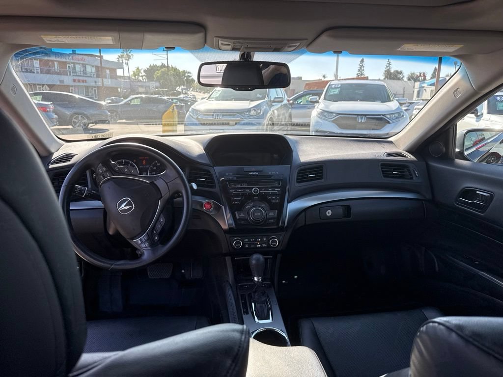 Used 2013 Acura ILX w/ Technology Package FWD image 10