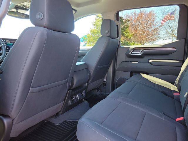 Used 2024 Chevrolet Silverado 1500 LT AWD/4WD image 11