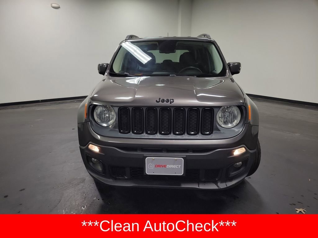 Used 2016 Jeep Renegade Latitude image 2