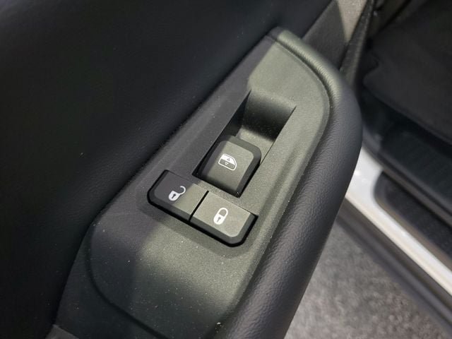 Certified 2022 Jeep Grand Cherokee L Limited RWD image 22