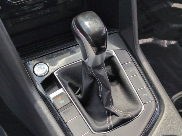 Used 2025 Volkswagen Taos SE AWD/4WD image 19